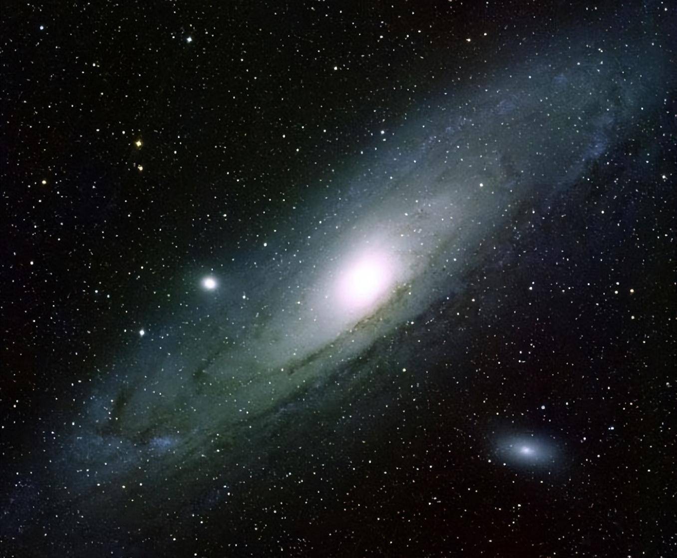 Andromeda Galaxy Mass Distribution