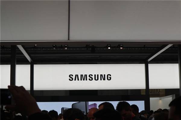 Samsung Unveils Galaxy Ring