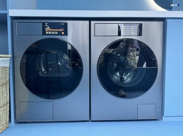 Samsung WW9400D washing machine and DV9400D dryer series