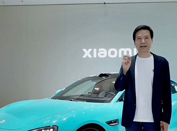 Lei Jun drives Xiaomi SU7 in live debut
